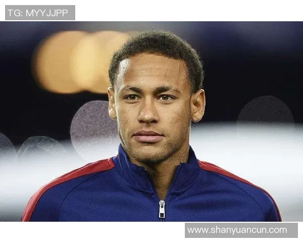 像素画重现绿茵传奇用方格描绘足球球星的辉煌瞬间